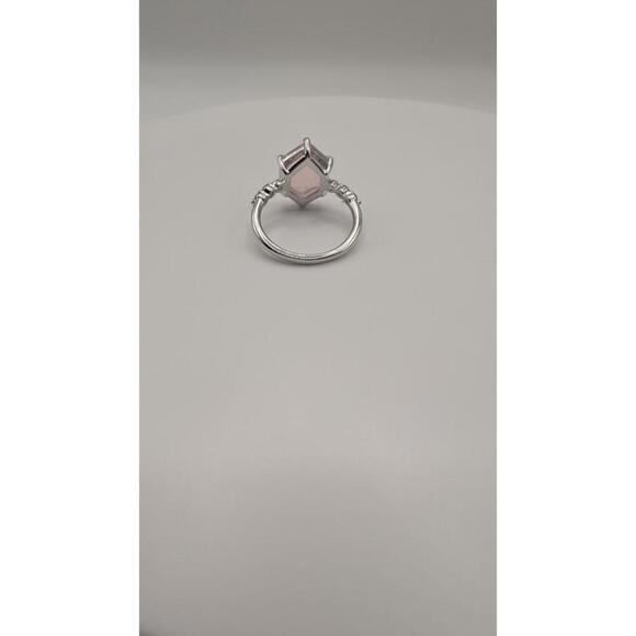 Silver Ring with Hexagonal Pink Gemstone and Decorative Side Stones Size 7 - Picture 5 of 8